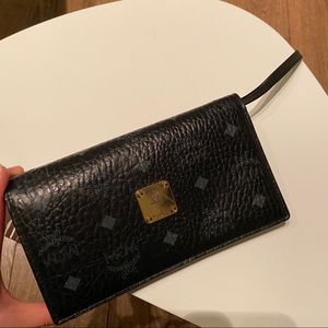 MCM wallet/cardholder/purse/crossbody bag